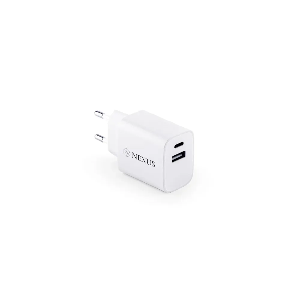 WEGENER. Adaptador de corrente com porta USB-A 18W e USB-C 20W em ABS 100% reciclado