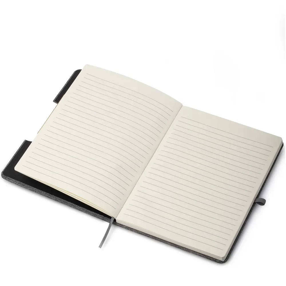 Caderno A5 Capa em RPET e detalhe em Bambu
