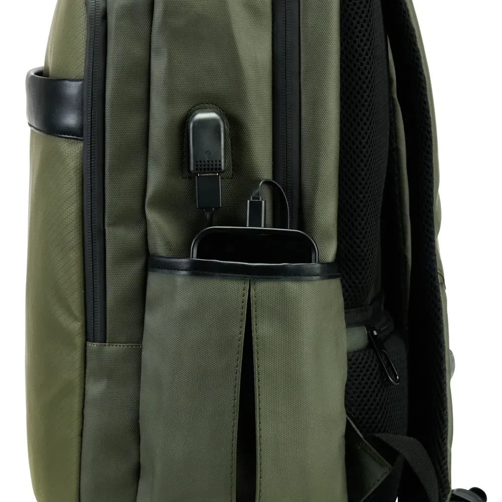 Mochila Couro Sintético USB 26L