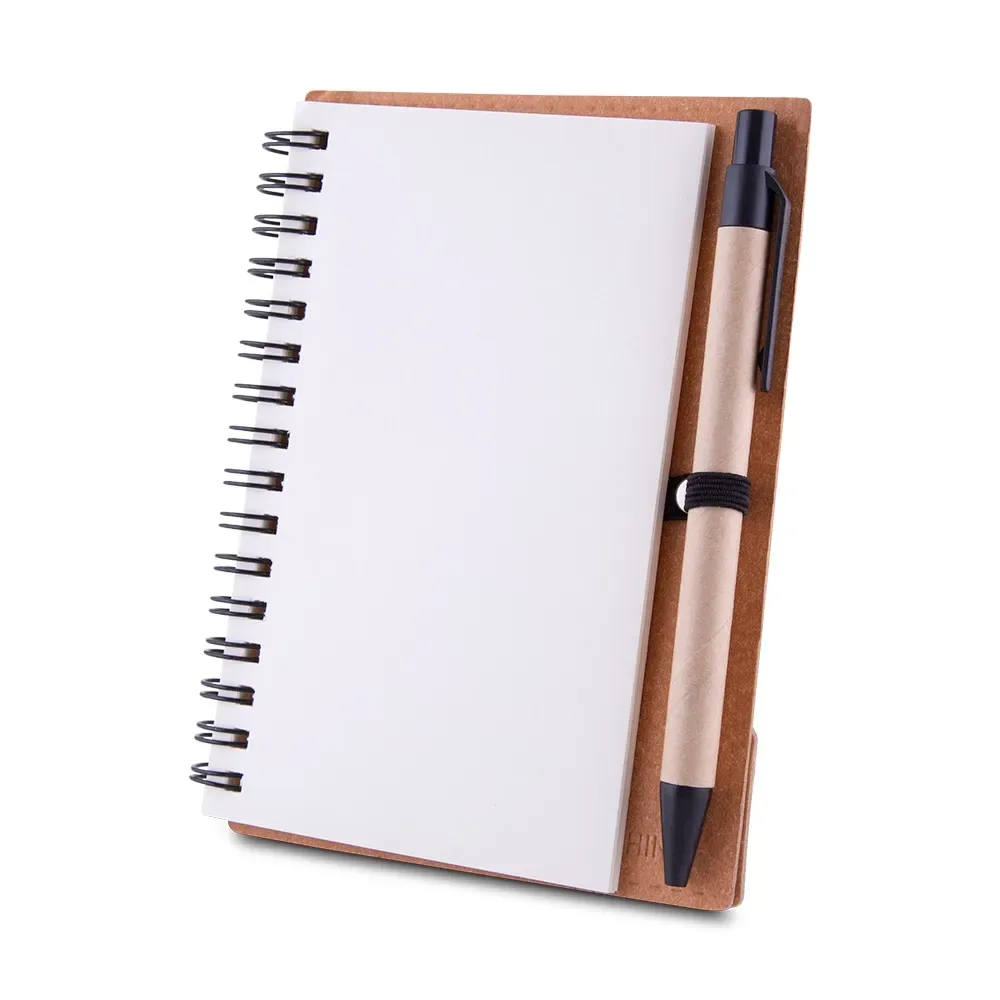 Caderno A6 capa em papelão reciclado com caneta